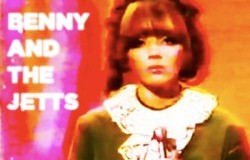 TV Girl – Benny and the Jetts (2011)
