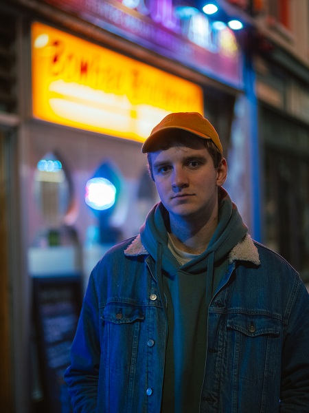 Listen: Oli Morris - 